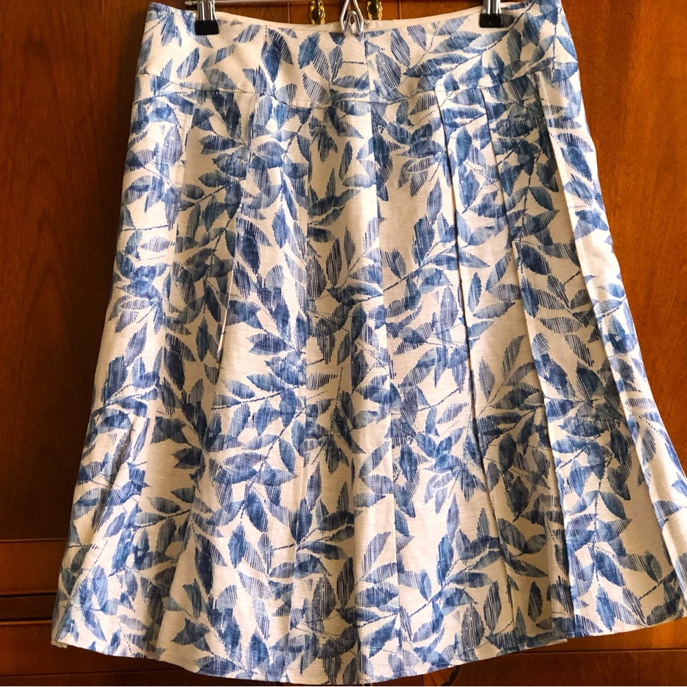ANN TAYLOR s10 silk/linen pleated midi skirt Fully lined, looks brand new!